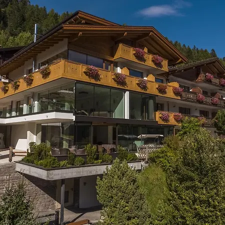 Hotel Hotel Garni Gardena - Appartments 3*
