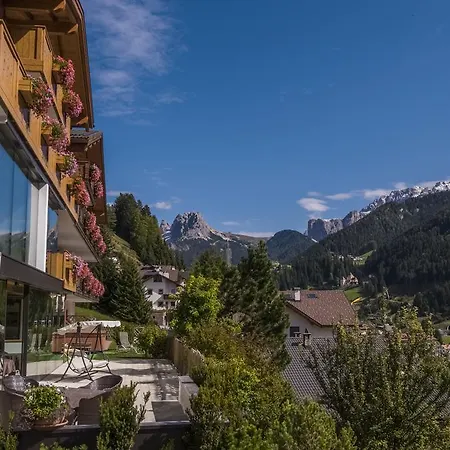 Hotel Garni Gardena - Appartments Hotel 3*